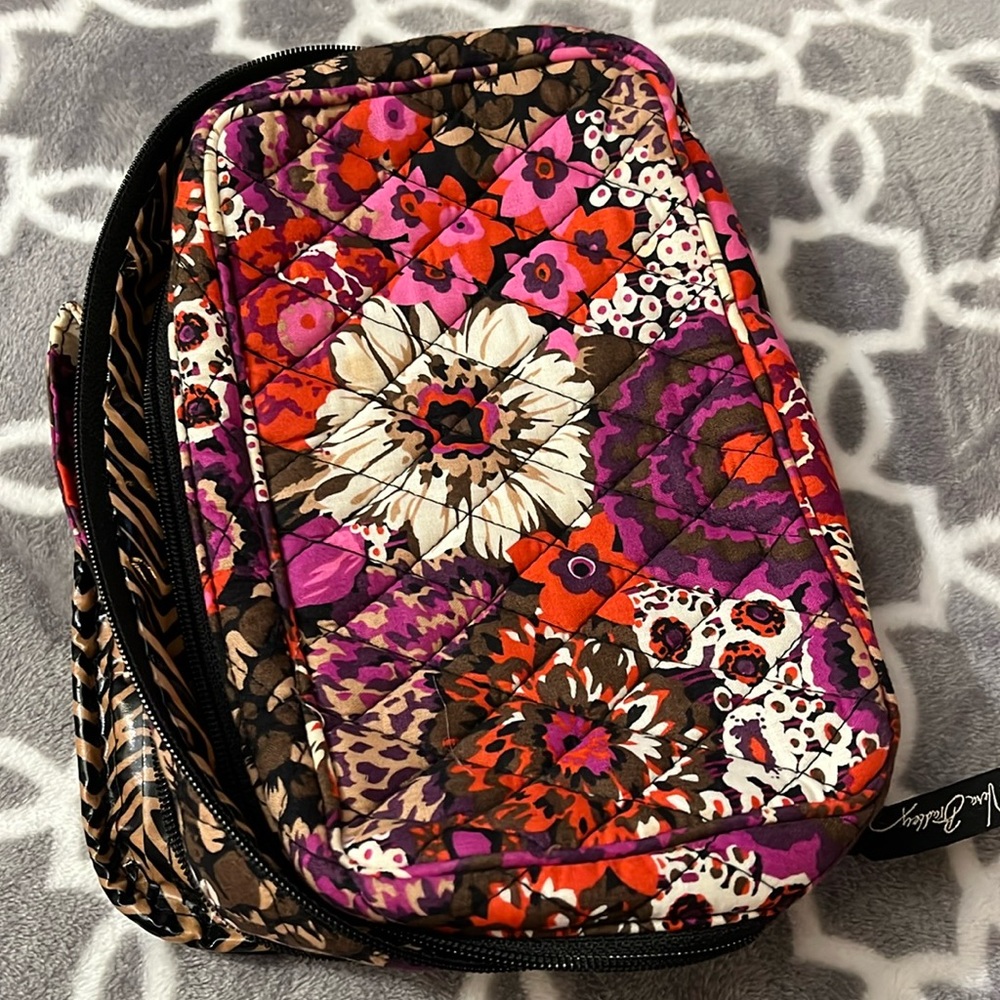 Vera Bradley Vibrant Floral Purple Pink White Makeup Bag-NEW